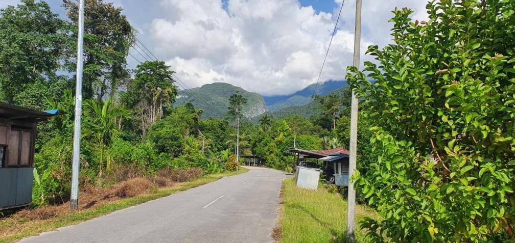 Mulu Homestay Esterno foto