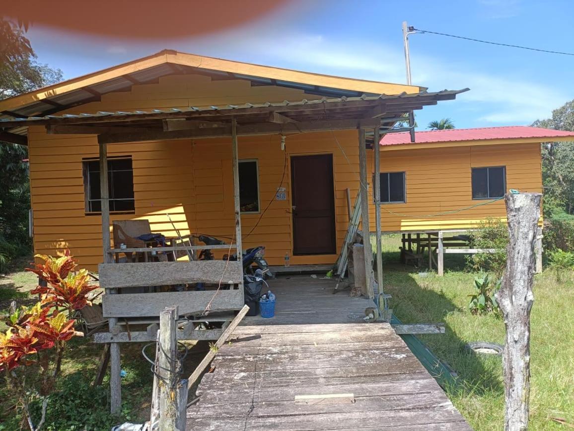 Mulu Homestay Esterno foto